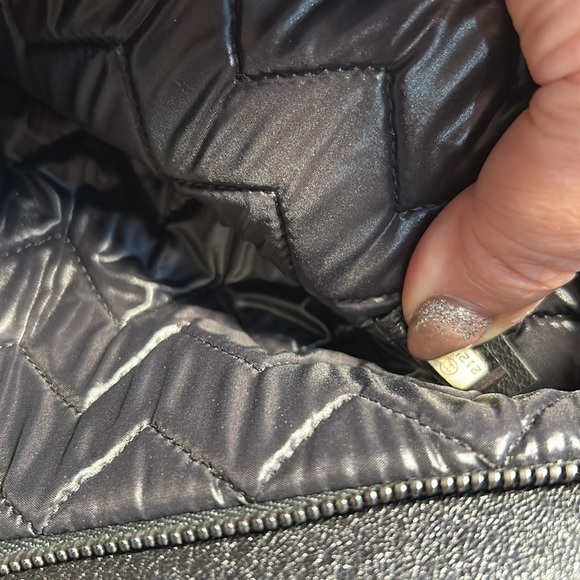 Chanel Clutch - Picture 13 of 16